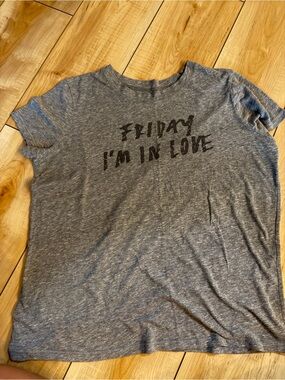 Gray Graphic Tee "Friday I'm In Love"